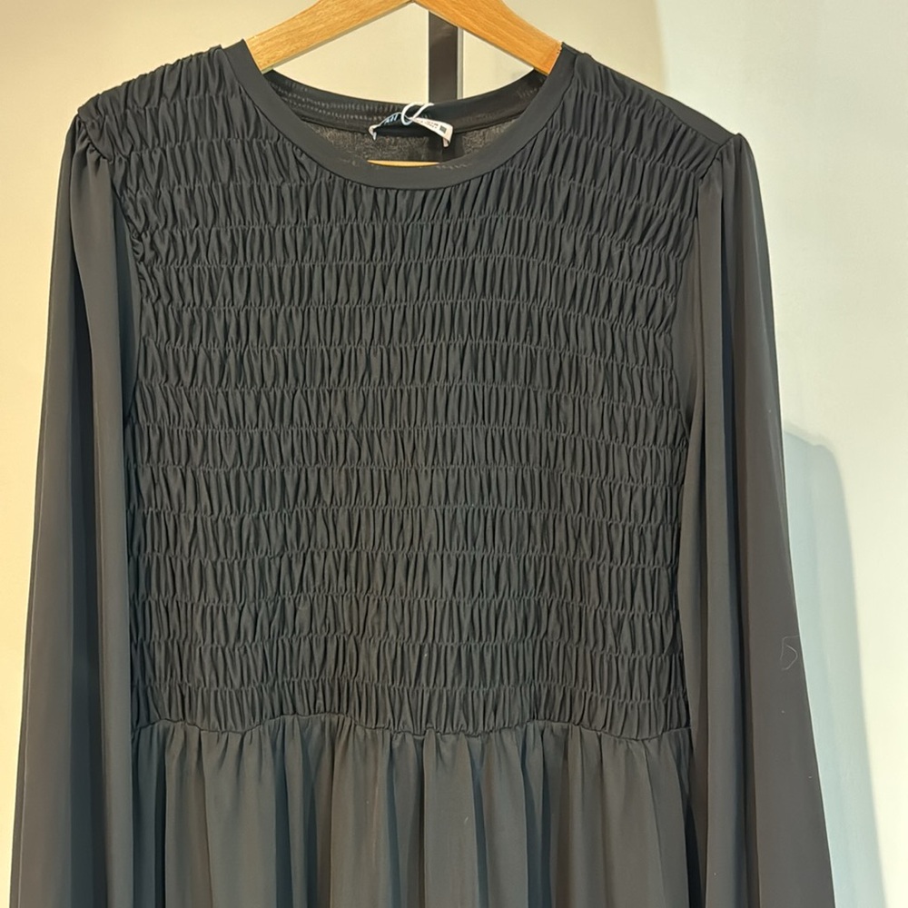 Zara black maxi L NWT